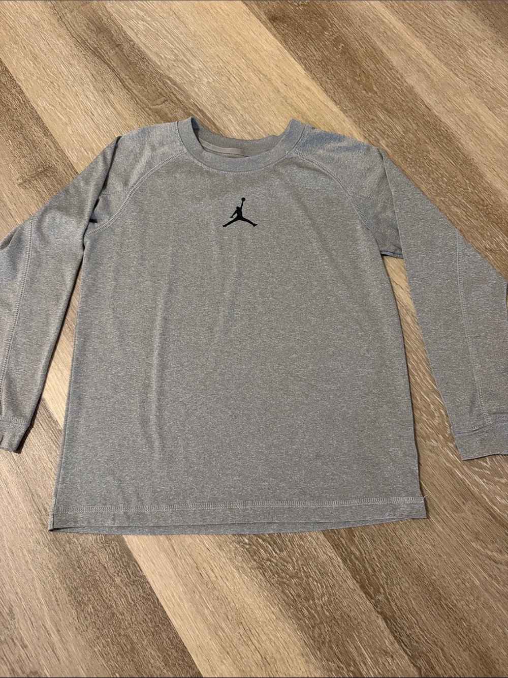 Nike Gray Boys' Long-Sleeve Jordan Performance Tee